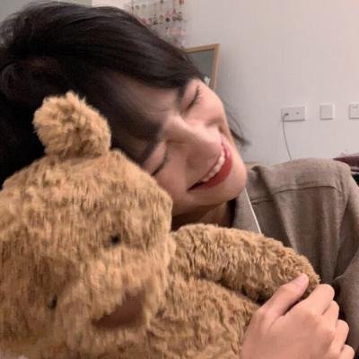 战火下的小狐狸